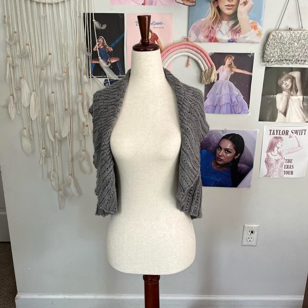 Mudd Light Gray Knit Sweater